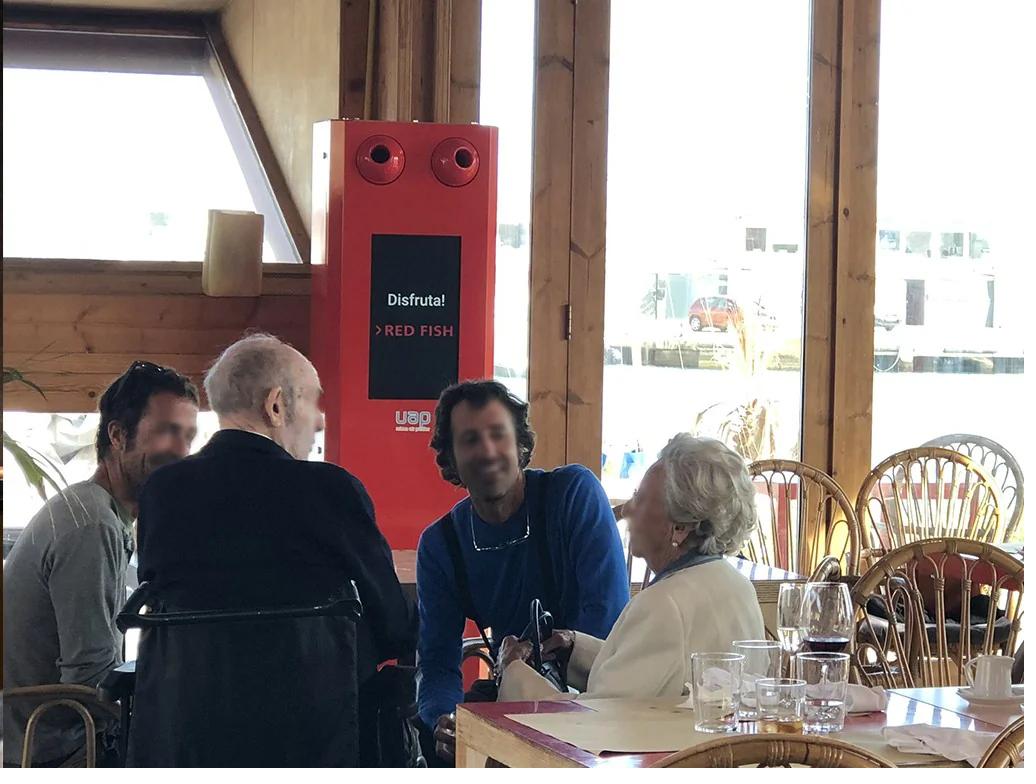 Purificador de aire UAP en restaurante - calidad del aire para clientes