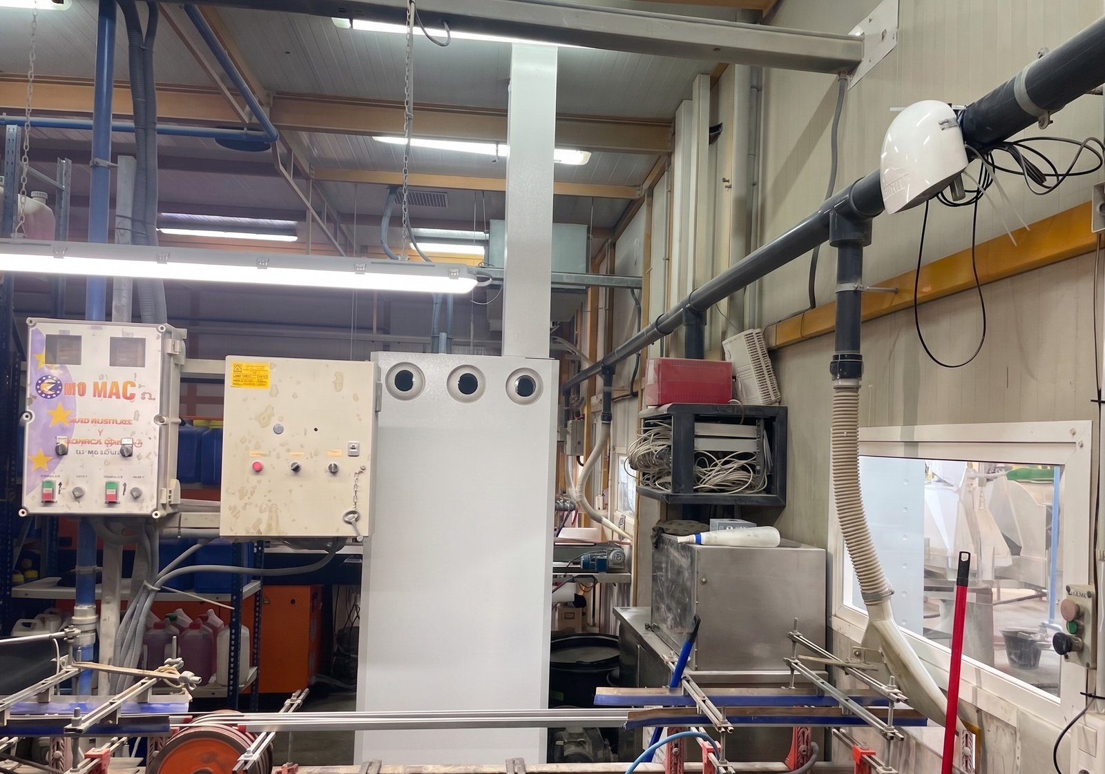 Sistema purificación aire UAP en industria cerámica Castellón